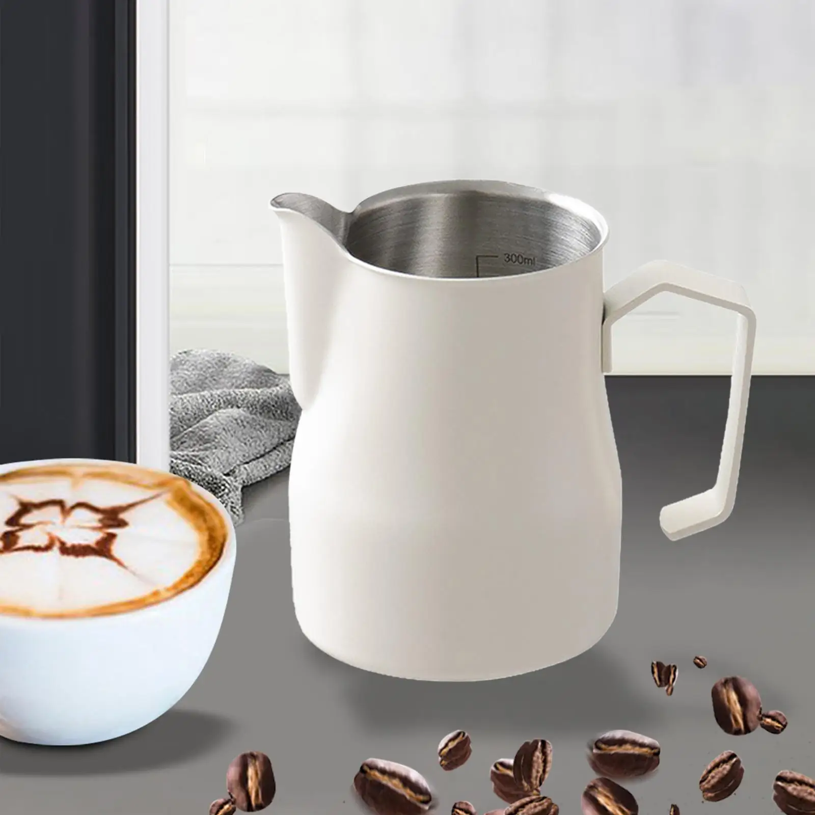 Milk Frothing Pitcher Stainless Steel Milk Frother Cup with Scale Espresso Steaming Pitcher for Lattes Cappuccino coffee