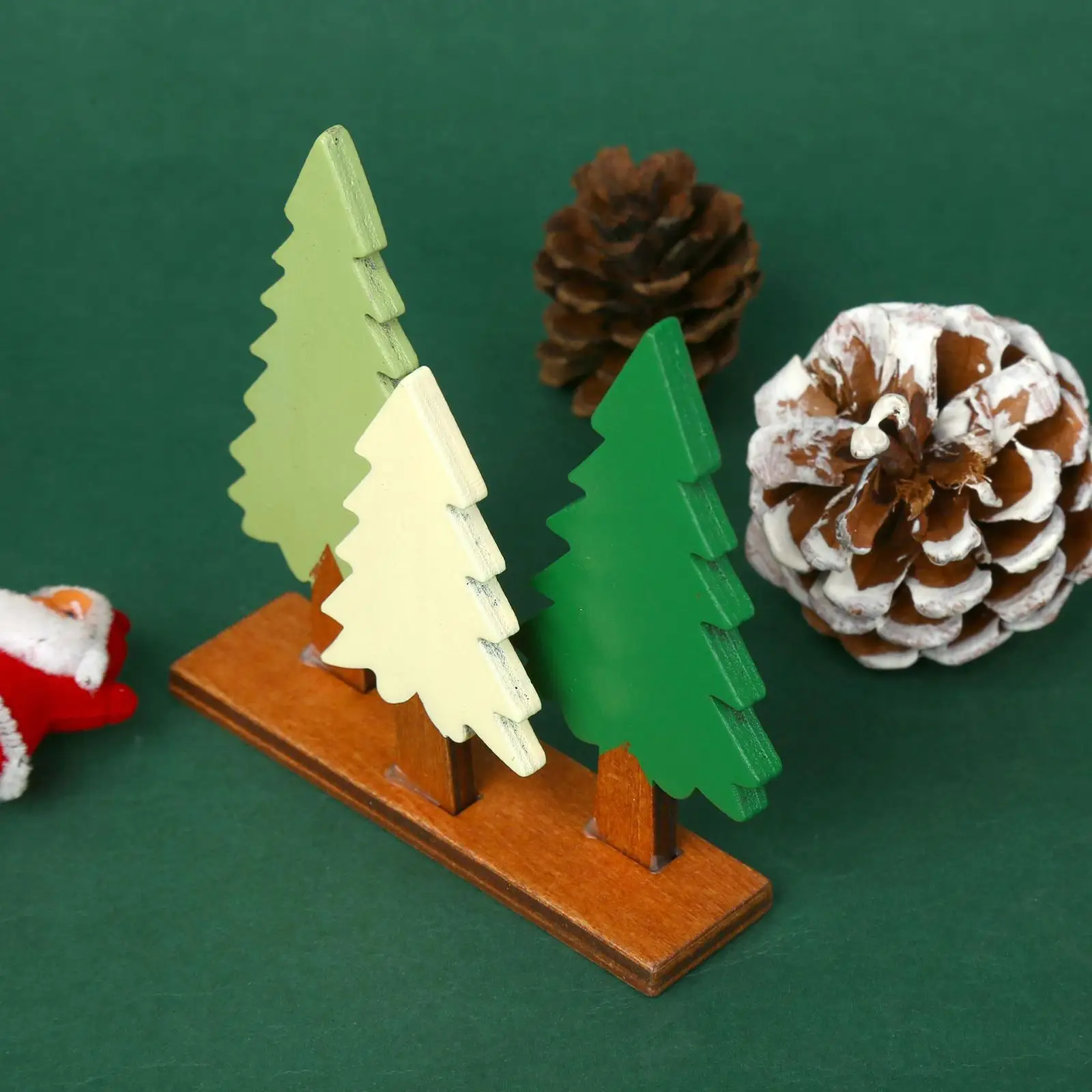 Small Pine Tree Table Decoration Statue Ornament Supplies Stand Figurine Sculpture for Christmas Decor Gift Shelf Dinner Table