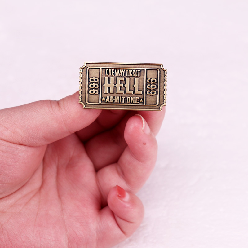 666 One Way Ticket Admit One Abzeichen Vintage Emaille Pin Brosche Halloween Schmuck Geschenk – Detail 4