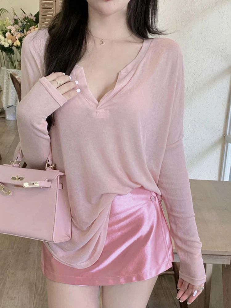 pink t shirt