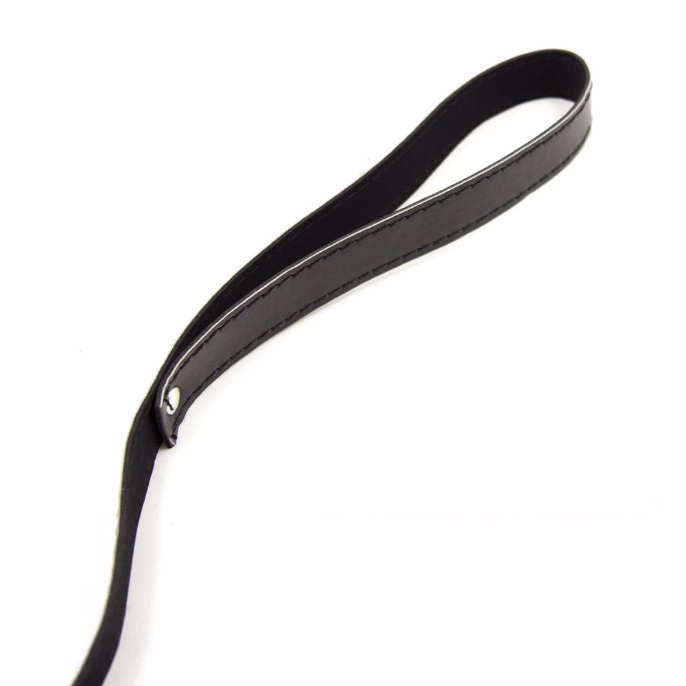 Collier et laisse bdsm pour couples jeu bondage cuir rose_voghion.com