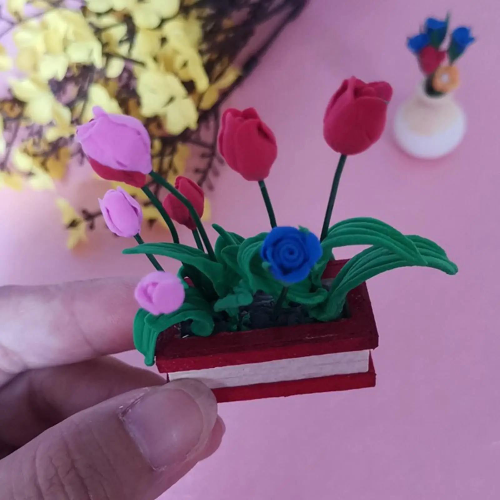1/12 Dollhouse Tiny Bonsai Model Garden Plant Tulips for Diorama Dollhouse Accessories Fairy Garden Micro Landscape Gift