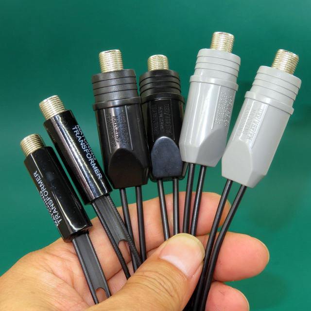 thumbnail image 2 of 2-pack Matching Transformer 75 Ohm To 300 Ohm Adapter Uhf/vhf/fm 2 of 12