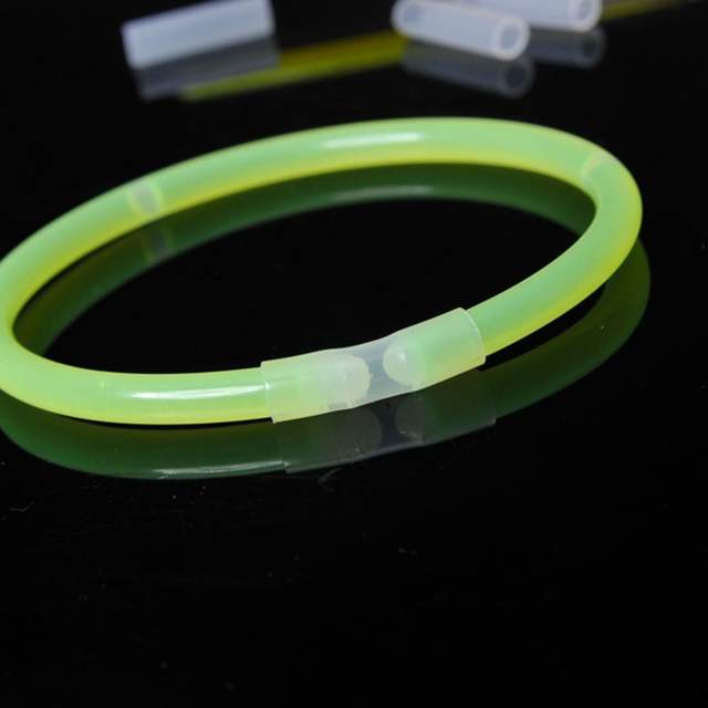 100Pcs Glow Sticks Luminous Deformable Plastic Extra Long Life Fluorescence  Bracelets for Party Decor