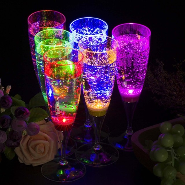 Modern Home Set of 6 Color LED Champagne Glasses - Glowing Liquid Activated Champagne  Flute Glass Set - Vandue