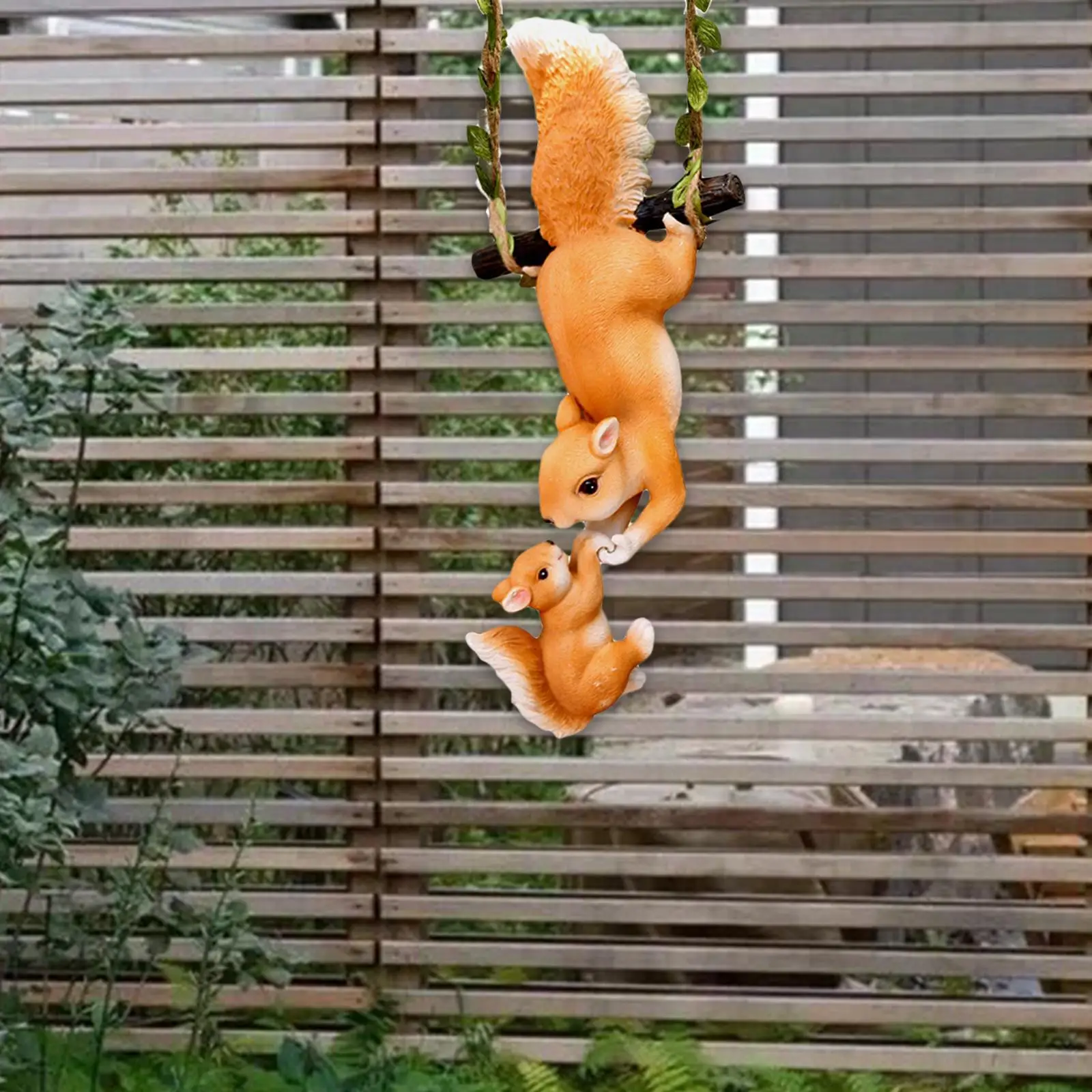 Creative Resin Squirrel Figurine Outdoor Lawn Yard Animal Figurine for Patio