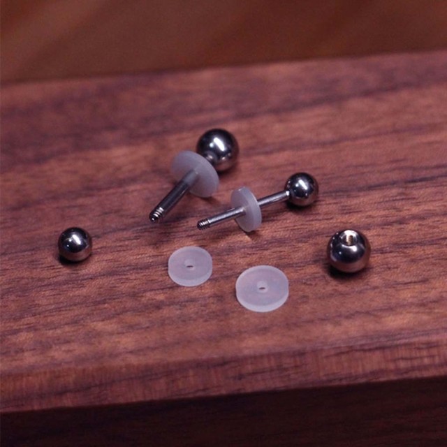 40 Pezzi Dischetti Silicone Per Piercing - 7/9mm, Trasparenti, Anti-Cheloidi, Per Orecchini E Body Piercing - Foto 6