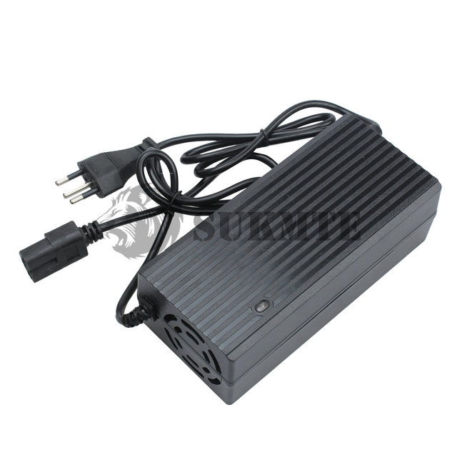 Adattatore Spina Eu Us Caricatore A Muro Multiporta USB 4 Porte - Ricarica Veloce Per IPhone, Android, Universale Sdoppiatore Usb - Foto 7