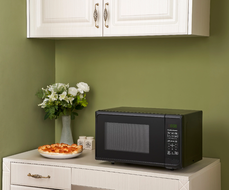 Title 3, 0.9 cu. ft. Matte Black Microwave Oven