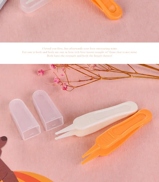 1pcs Baby Flashlight Dig Booger Clip Infants Clean Ear Nose Navel Visible Safety Tweezers Safe Forceps Cleaning Supplies