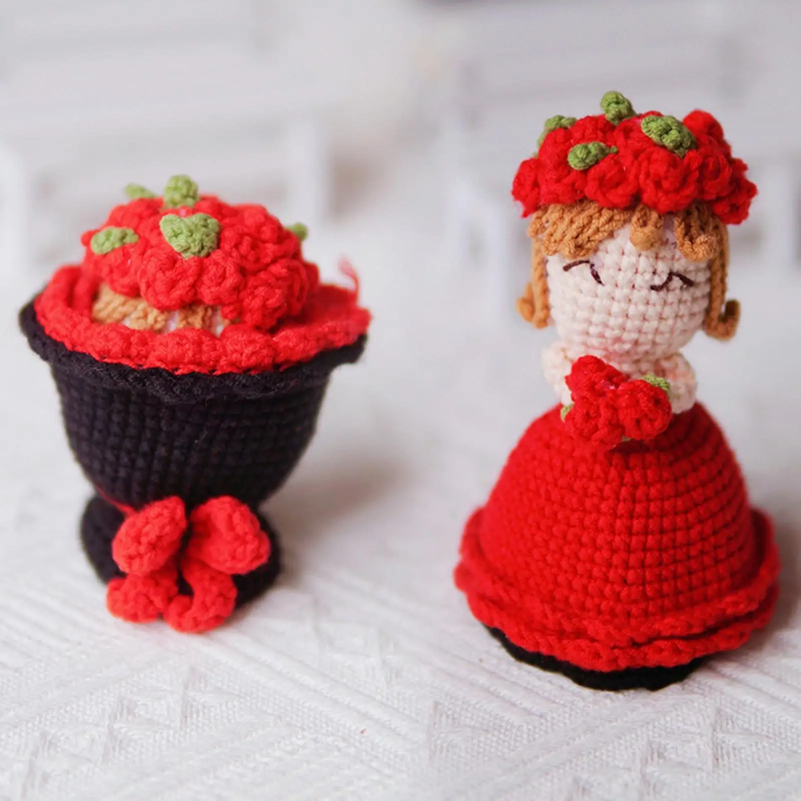 Lovely Soft Knit Toy Table Centerpieces Crochet Stuffed Bride Doll Knitted Crochet Bouquet for Women Girlfriend Birthday Gifts