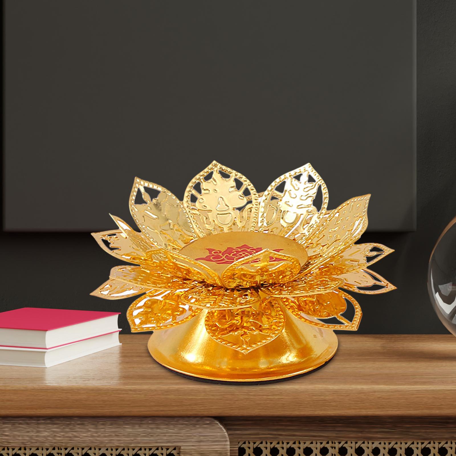 Classic Lotus Flower Candlestick Golden Durable Decorative Alloy Candle Holder for Living Room Decor Desktop Wedding