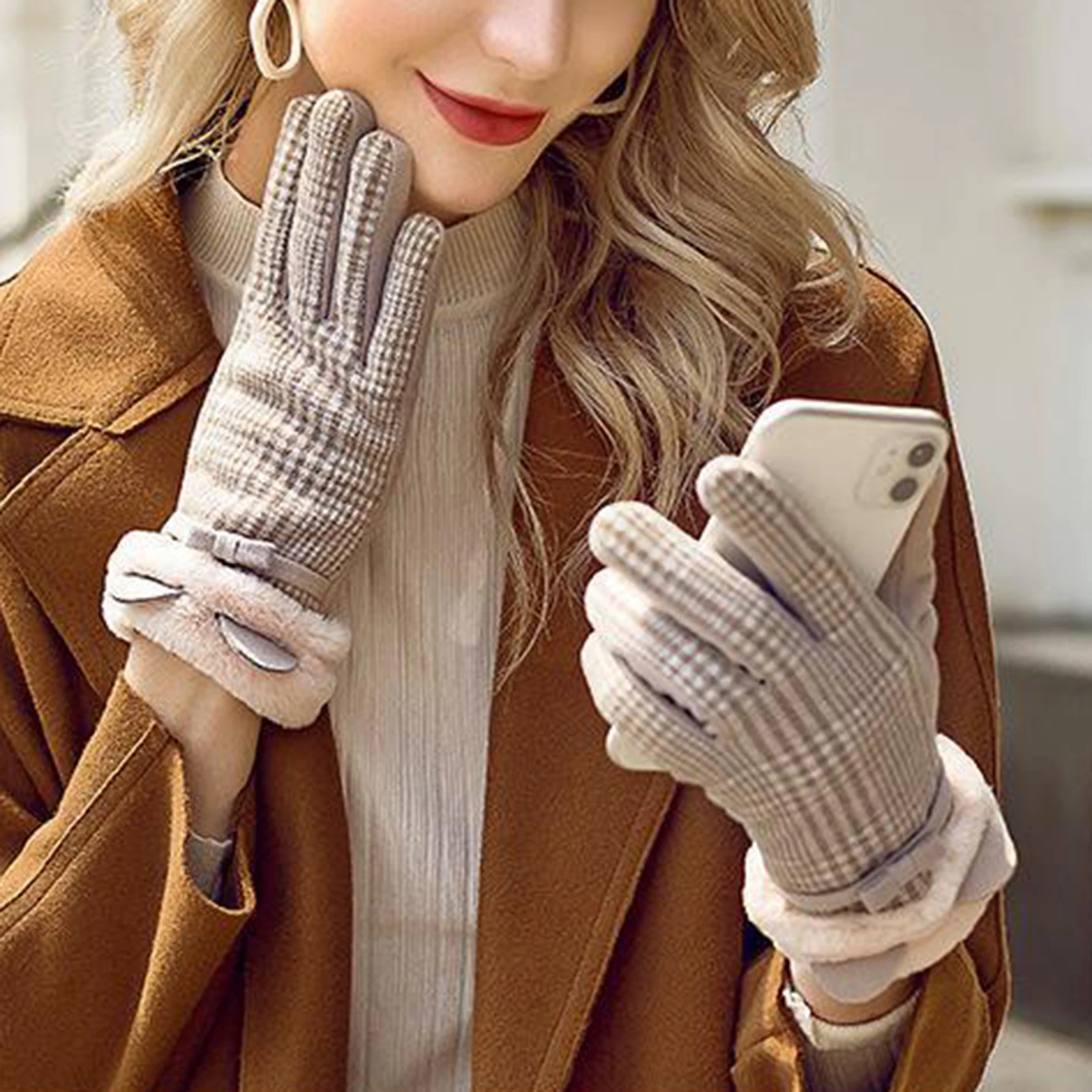 Insulated Women Winter Gloves Warmer Plush Lined Touchscreen Gloves Ladies Girls Breathable Mittens