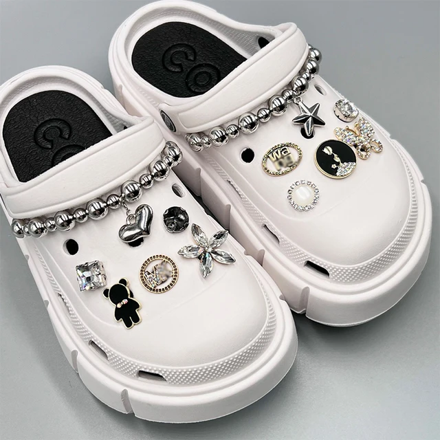 Sandals Trendy Rhinestone Croc Charms Designer Diy Quality Women Shoes For  Jibs Anime Chain Clogs Buckle Kids Boys Girls 220623 From Selead1854,  $24.17