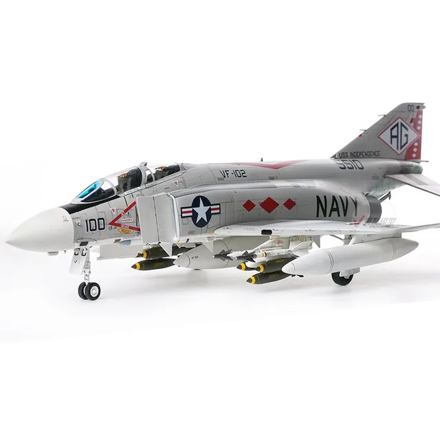 純正新販売 アカデミー 1/48 アメリカ海軍 F-4J ファントムII VF-102 ダイヤモンドバックス プラモデル 12323 航空機 