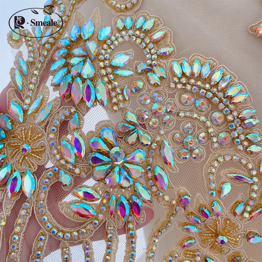 Handgenähter AB-Glasbohrkragen in Hautfarbe. Funkelnder Strasskragen mit Blumen, Schal, Schultern, Hochzeitskleid, DIY-Patch RS4852 – Detail 3