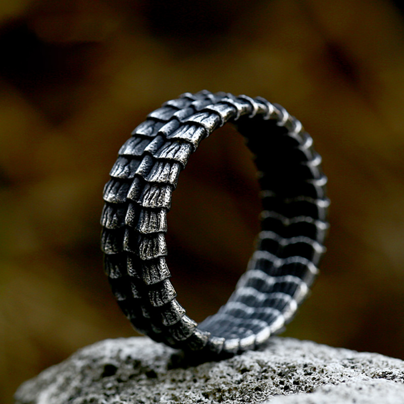 Vintage einfache Edelstahl Drachens chuppen ringe Punk Hip Hop Mode Tierring für Männer Frauen Amulett Schmuck Geschenke Großhandel – Detail 3