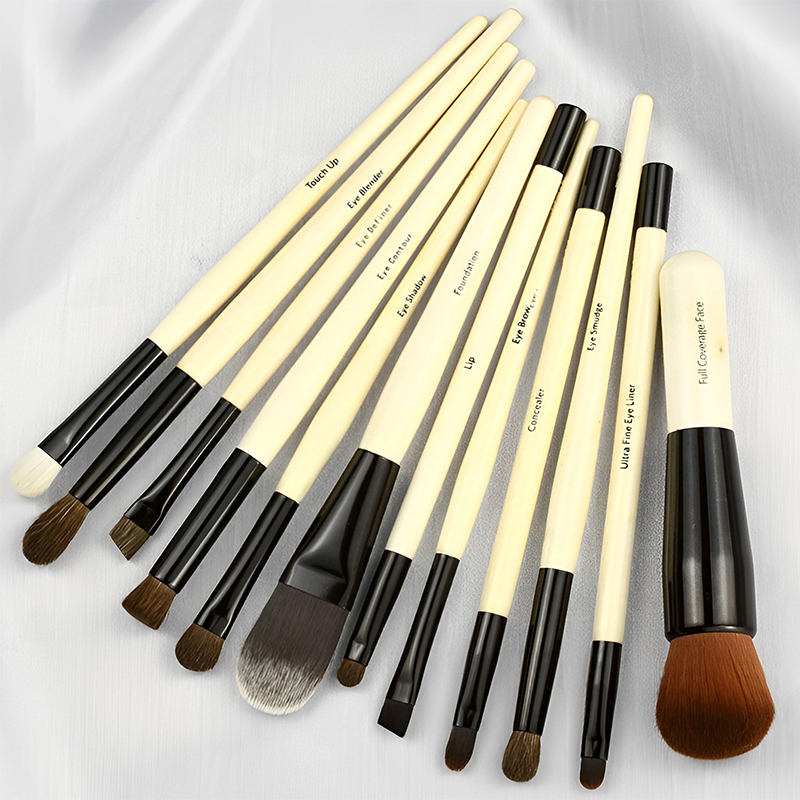 Best of Professional Makeup Brushes For Broom Foundation Eye Liner Shadows Contour Lipgloss Eyeshodaws Brush косметика Reviews & Tips