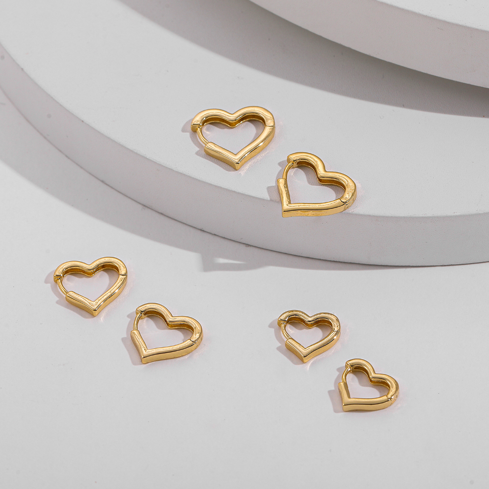 3 Sizes Cute Love Heart Huggies Hoop Earrings for Women Fashion Gold Color Hollowed Circle Piercing Earring Polished Ear Buckles