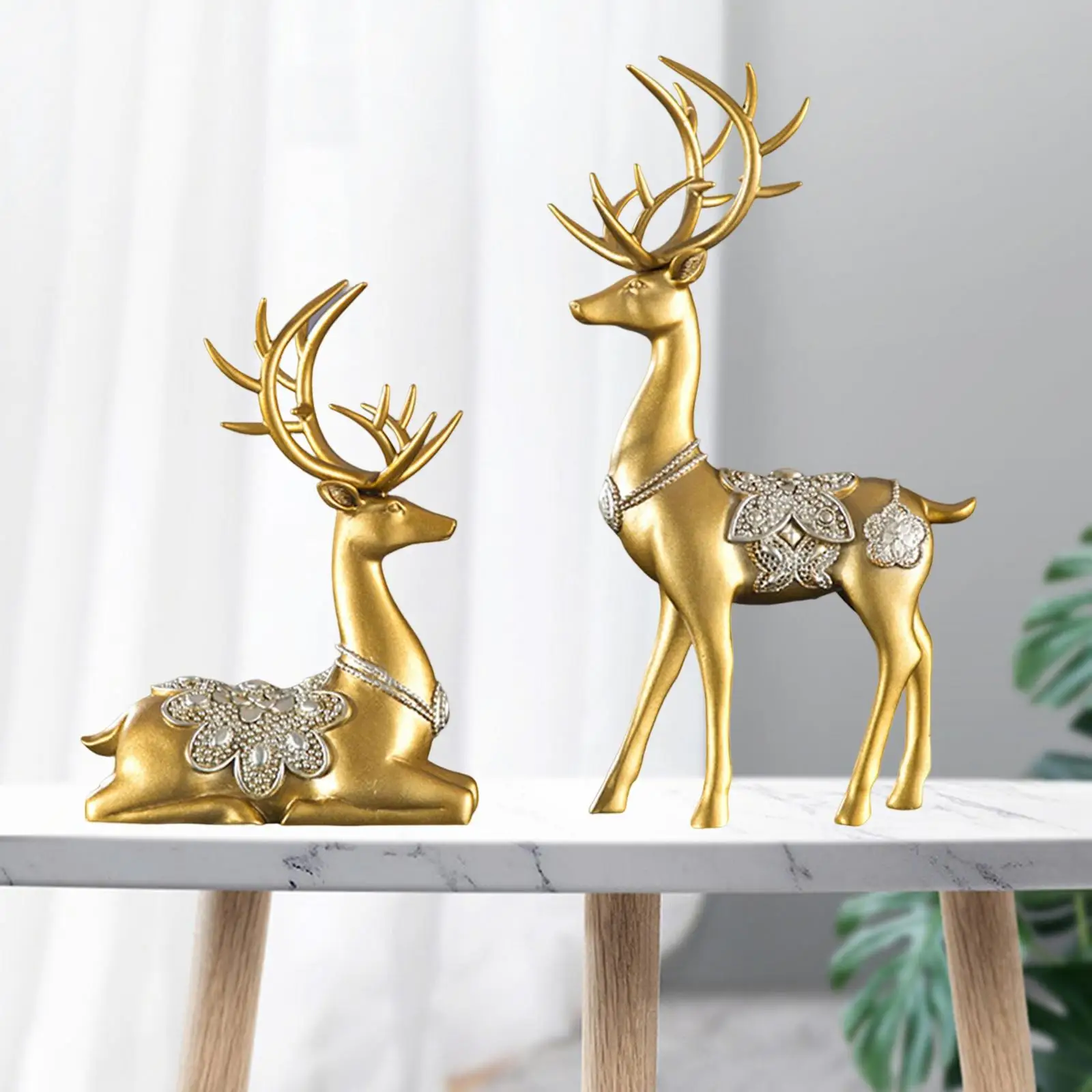 2Pcs Deer Figurines Decors Reindeer Sculptures Bookshelf Home Elk Statues