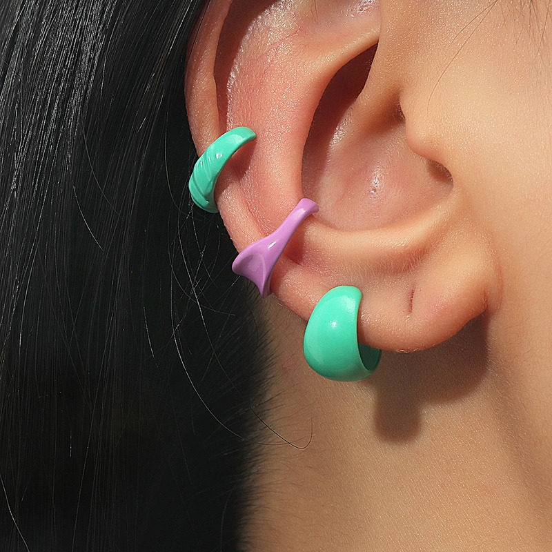 resin ear cuff