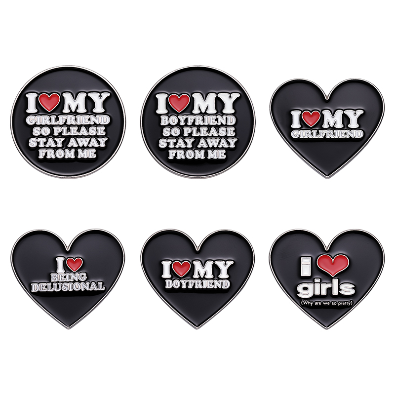 Rote Herz-Brosche, Emaille-Anstecknadel „I Love My Boyfriend Please Stay Away From Me“, individueller, lustiger Spruch, Abzeichen, Schmuck, Paar-Accessoires – Detail 8