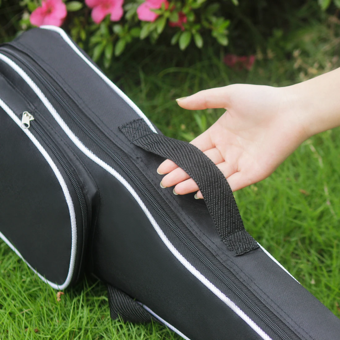 Description Picture 5 of itemPortable 23-inch Ukulele Bag Thickened Waterproof Mini Guitar Oxford Cloth Backpack Hawaiian 4-String Guitar Case Storage Bag