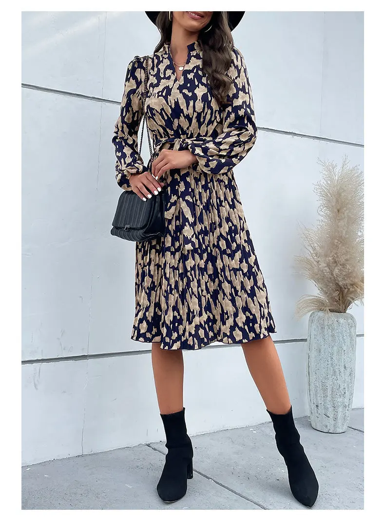 Elegant Leopard Print V-neck Full Sleeve Pleated A-line Midi Dress