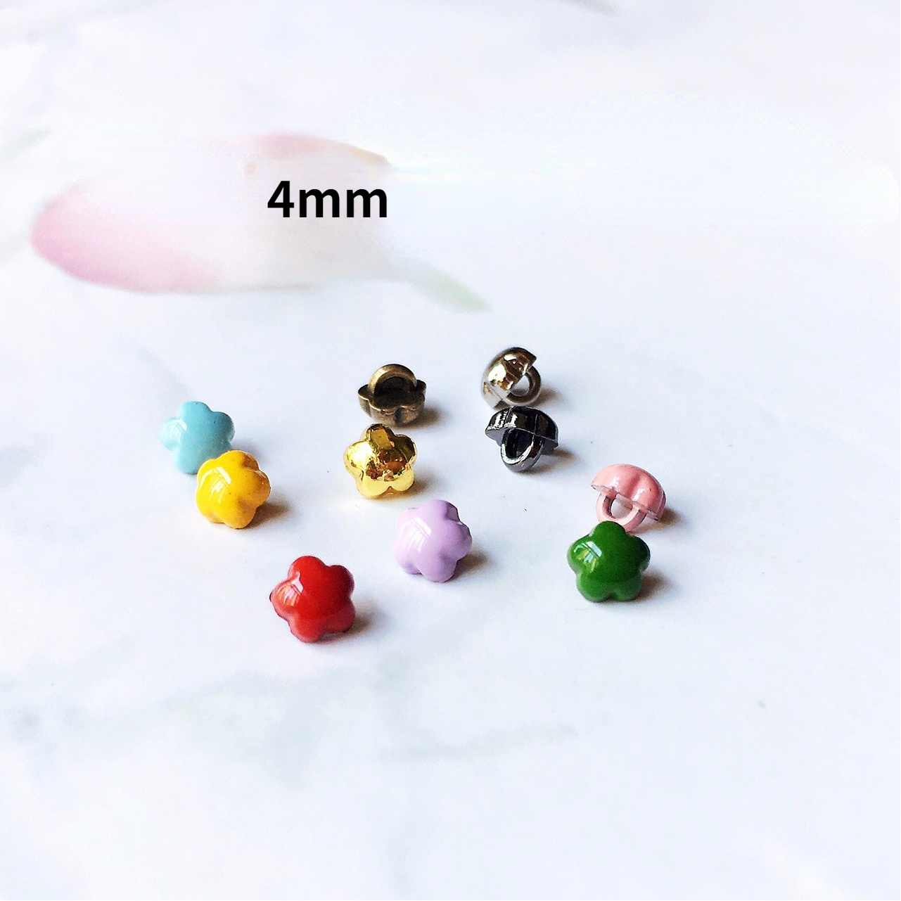 Description Picture 2 of item20Pcs 4mm Mini Buttons For DIY Handmade Doll Clothes Doll Leather Belt Buckle for 1/12 1/6 Doll DIY Sewing