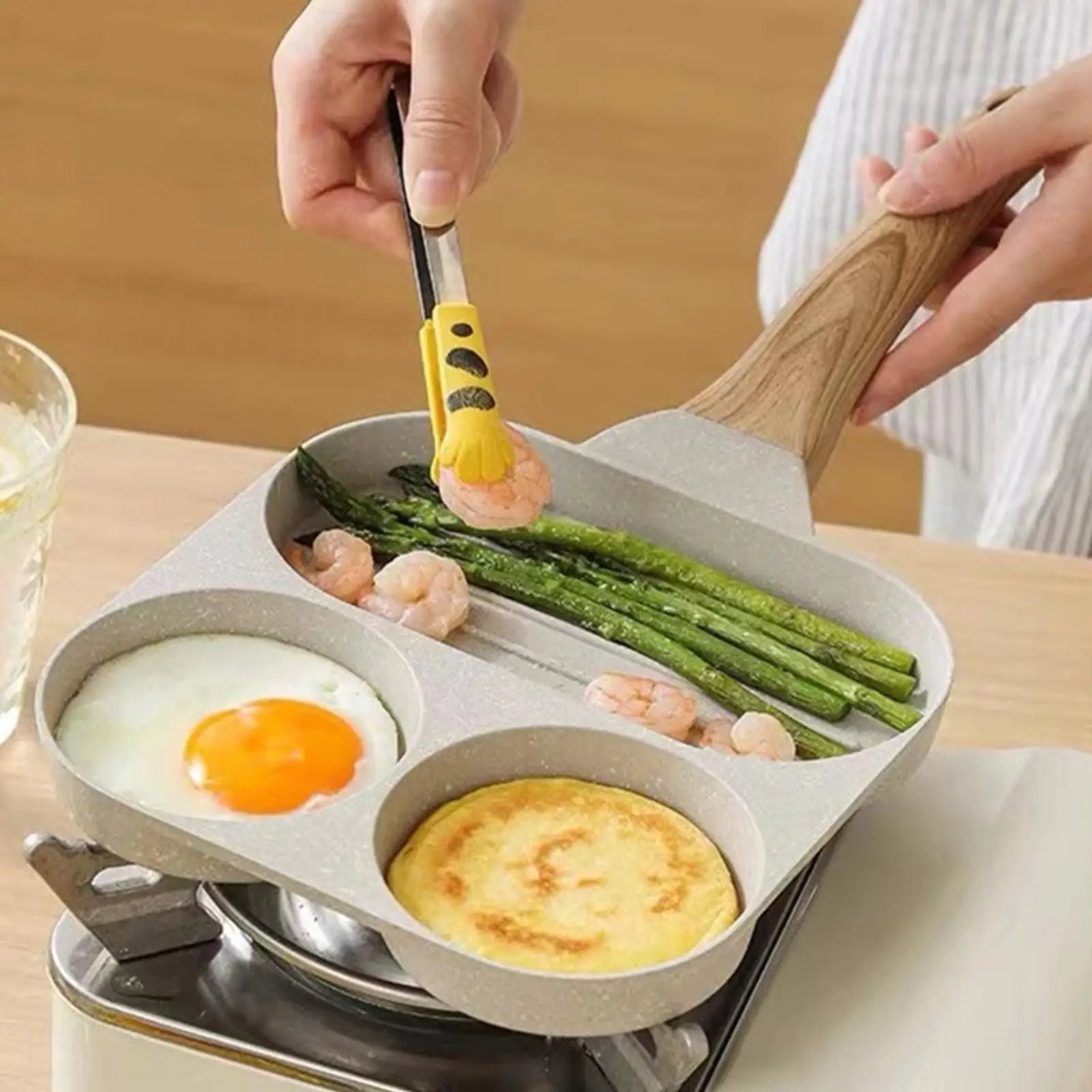 non sticky Egg Frying Pan Ergonomic Handle Multi Sectional 3 Section Pancake pan Crepe Pan Camping Breakfast Cookware