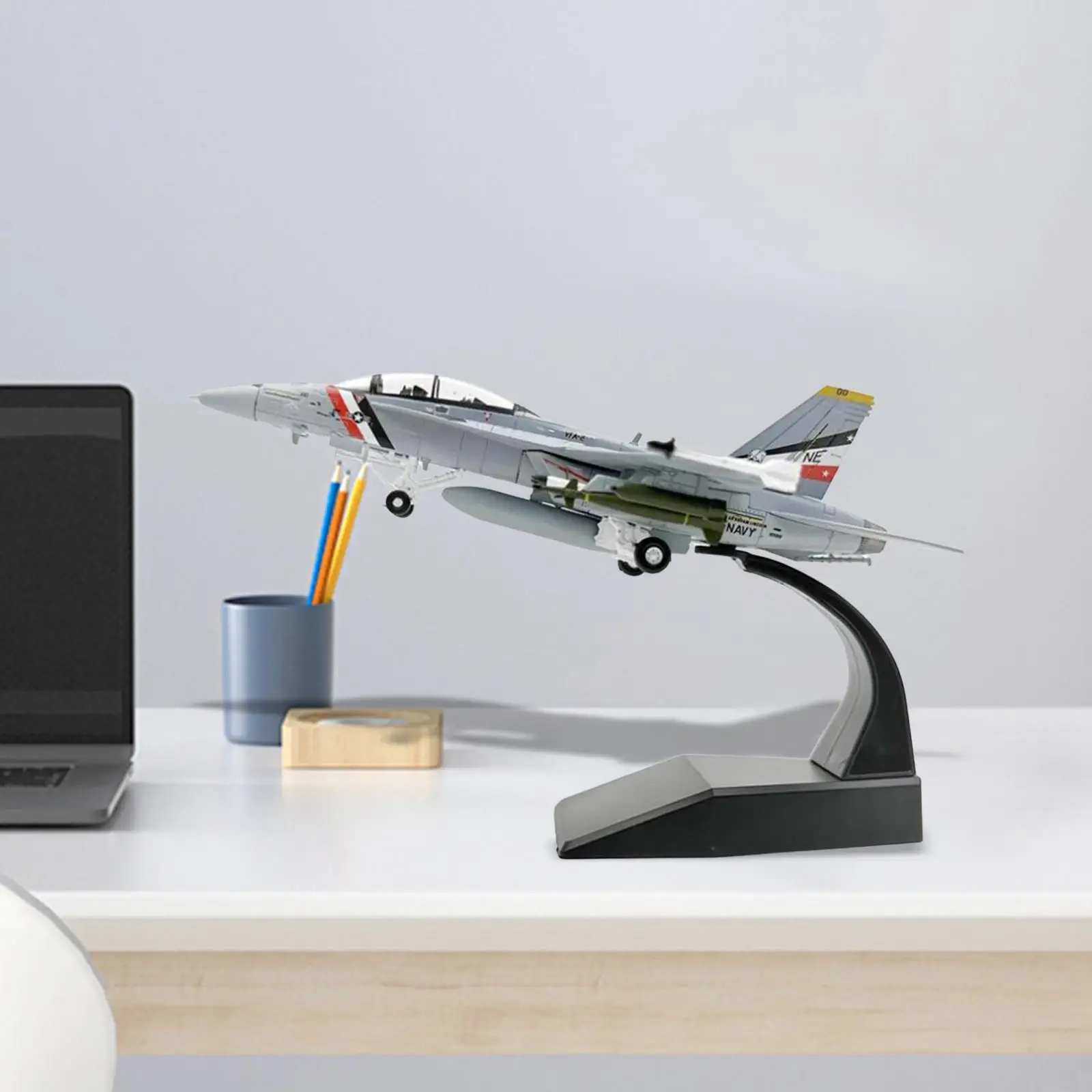 1/100 Scale Jet Aircraft High Detailed Diecast Model Fighter for TV Cabinet Livingroom Bedroom Cafes Desktop Decoration