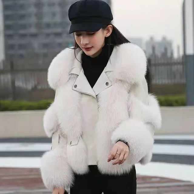 Fashion Winter Warm Long Coat Real Fox Fur Jacket Women Natural Fur  Outerwear New Arrival at Rs 8990/piece, Fur Coats in Mumbai