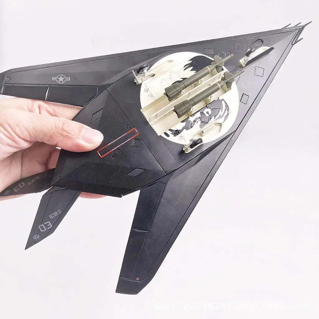 Simulation 1:72 Scale Plane Model Kids Gift Collectible with Base Boys Gift Cosplay Prop Educational Toys for Cabinet  Display