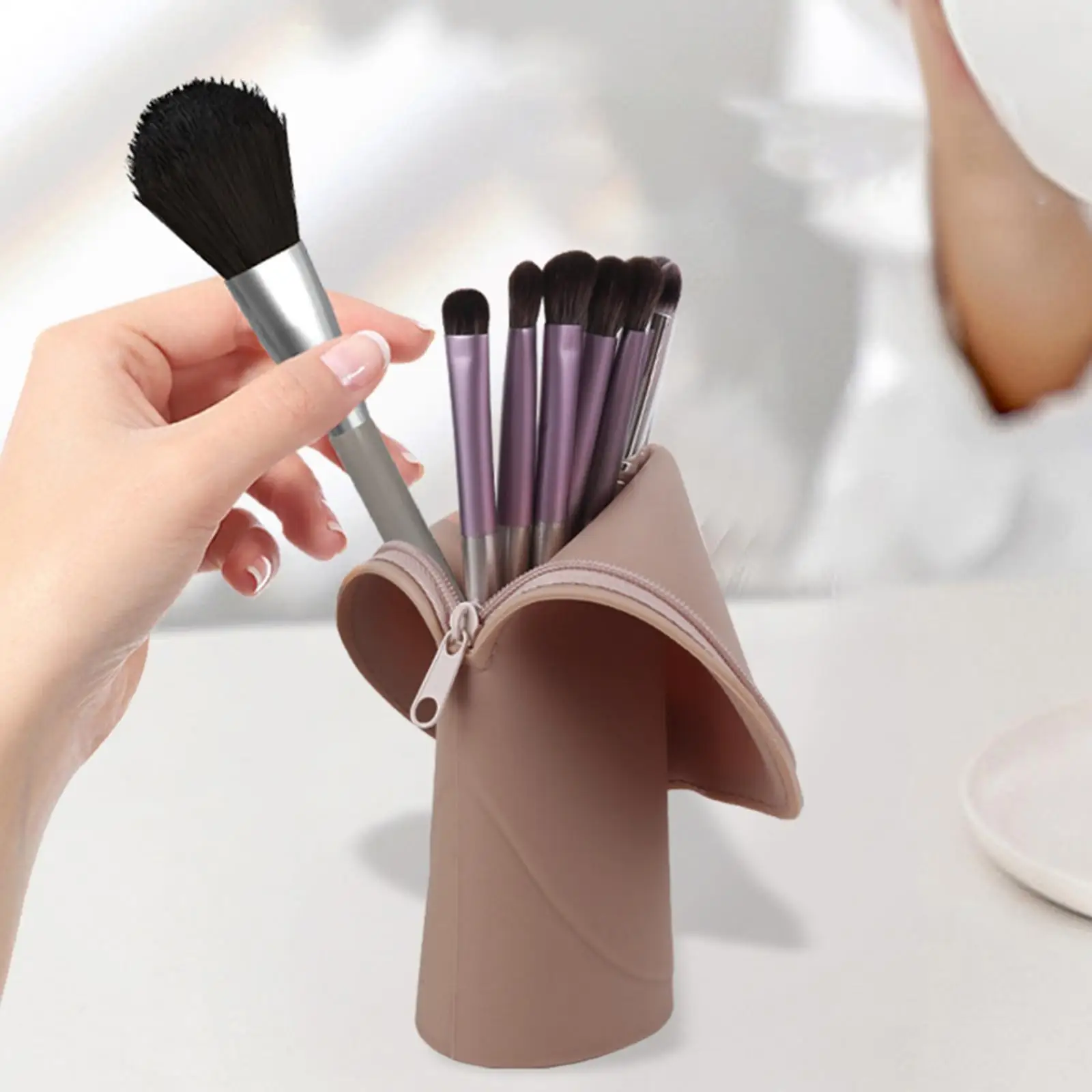 Makeup Brush Holder Portable Soft Makeup Tools Zipper Vertical Design Reusable Makeup Brush Pouch for Women Home Bathroom Travel