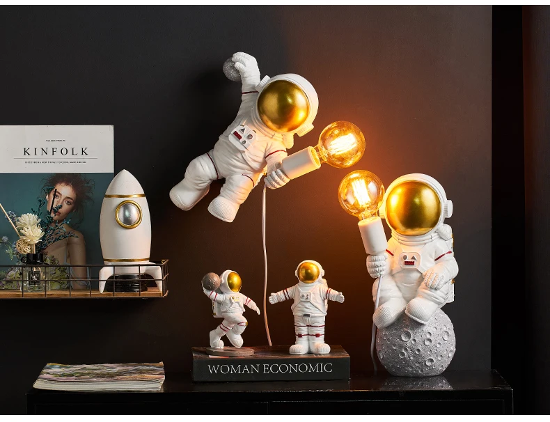 Home Decoration Accessories Creative Astronaut Wall Lamp Modern Simple Living Room Bedroom Hanging Ornament Resin Crafts Gift