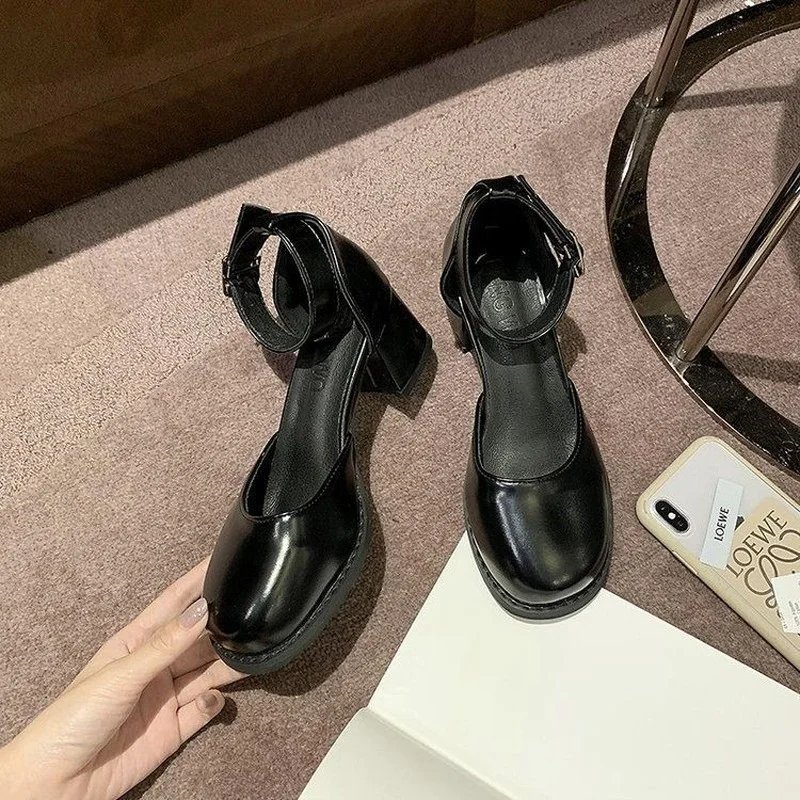 Fashion High Heels Women's 2022 Spring New Korean Style Versatile Closed Toe Sandals Mary Jane Chunky Heel Pumps
