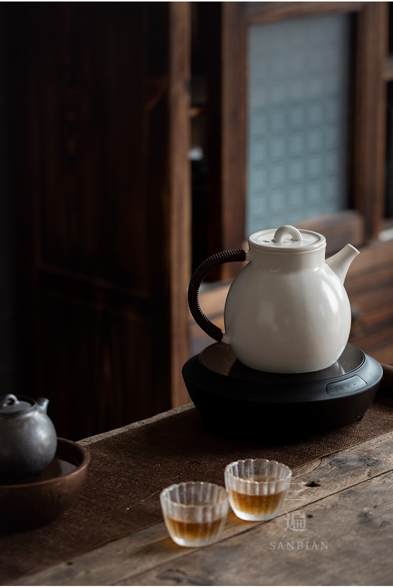 Chubby Clay Pot_11.jpg