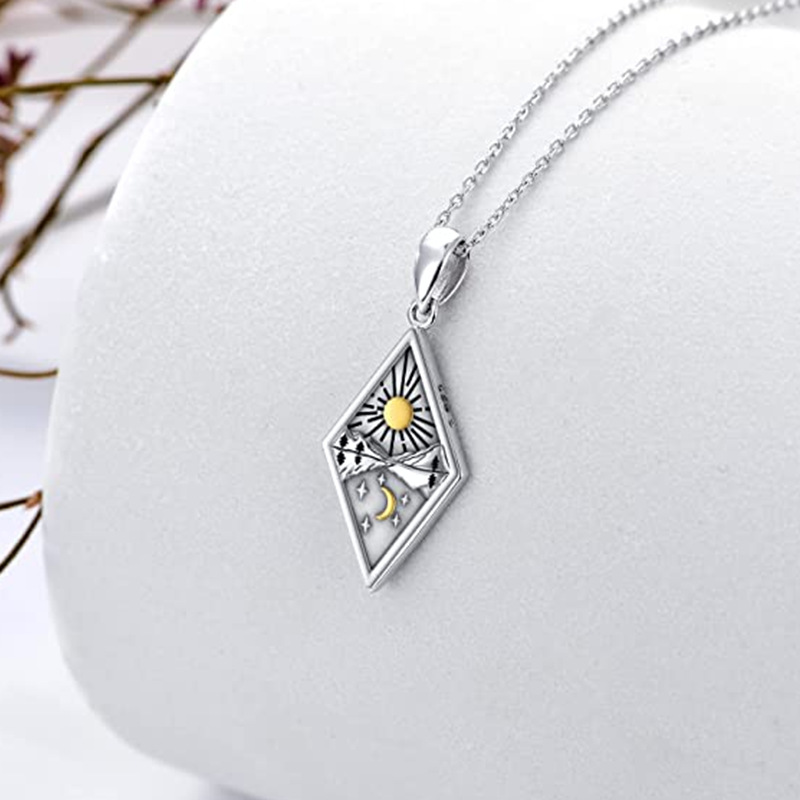 Diamond Shaped Sun Moon River Necklace For Women And Men_voghion.com