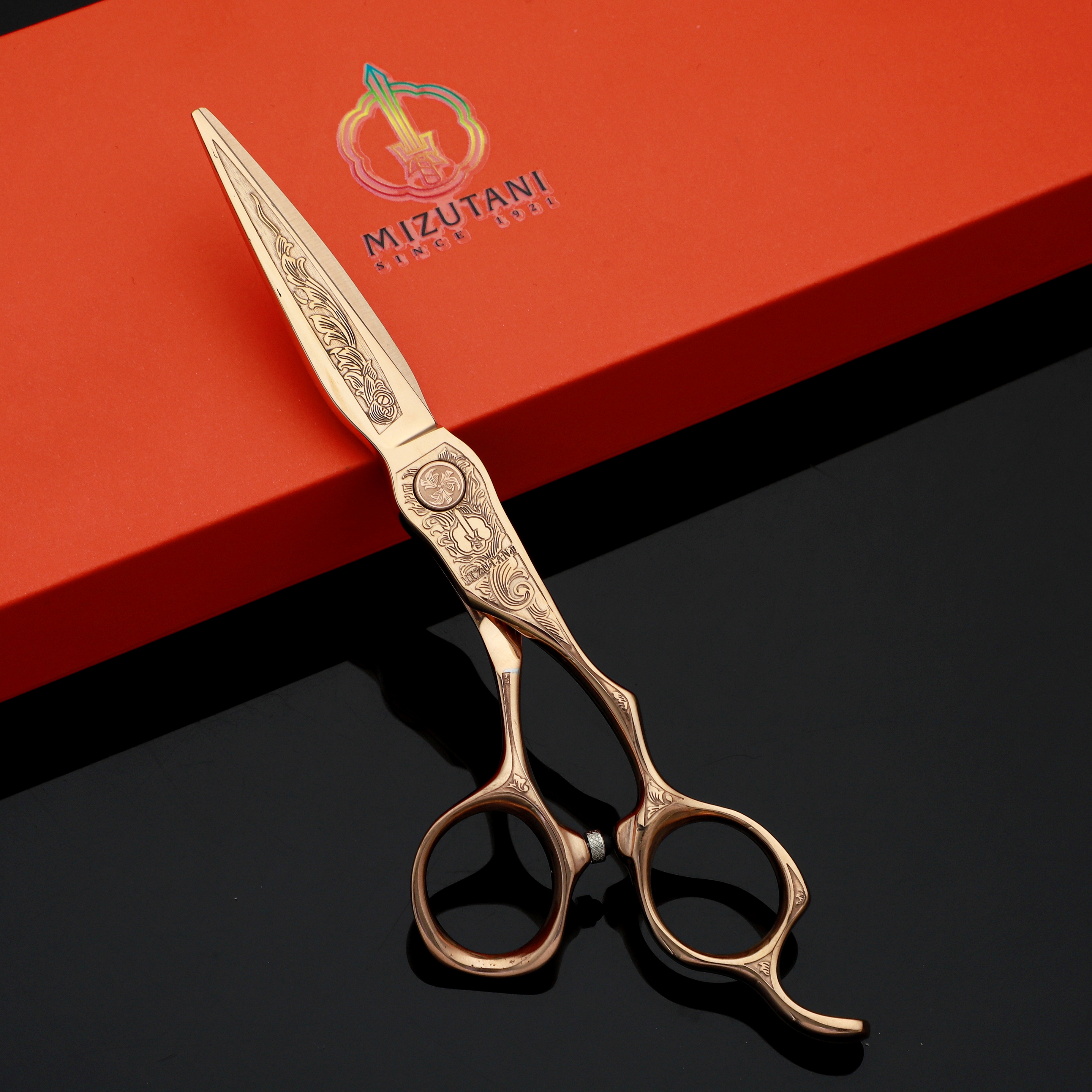 Best of MIZUTANI 6- Inch Tungsten Steel Pattern Advanced Scissors Pattern Advanced Rose Gold Scissors Professional Barber Scissors Set Reviews & Tips