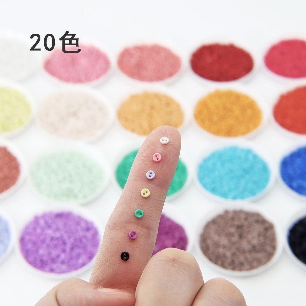 Heißer Verkauf 3mm Mini Knöpfe Handarbeit Harz Kunststoff 2 Löcher Knopf für Cartoon Puppen Kleidung Schuhe Scrap booking Näh kleidungs stück – Detail 1