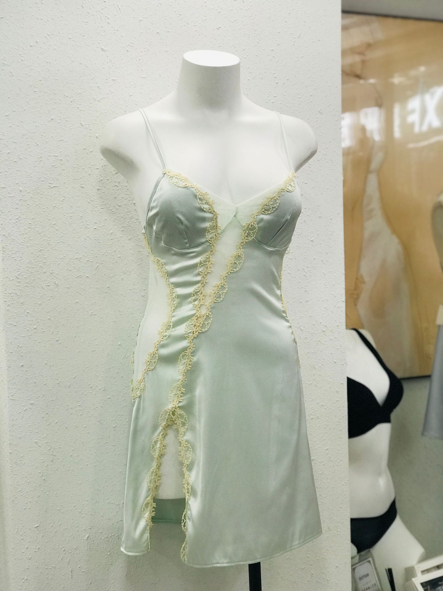 Original Nachthemd sexy Abend Nachtwäsche feminine reine Wunsch Birnen blüte dünne Spitze Seide dünnes Nacht kleid mit Brust polster – Detail 7
