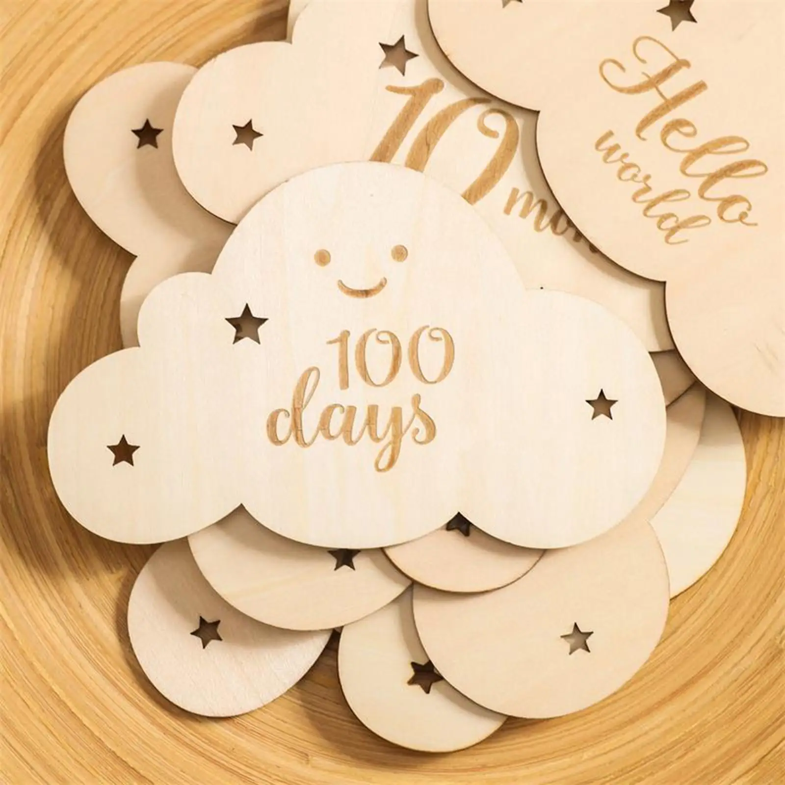 8 Pieces Wooden Baby Milestone Cards Record Growth New Mom Gifts Keepsake Toy Cute Clouds Shape Birth Journey Milestone Markers