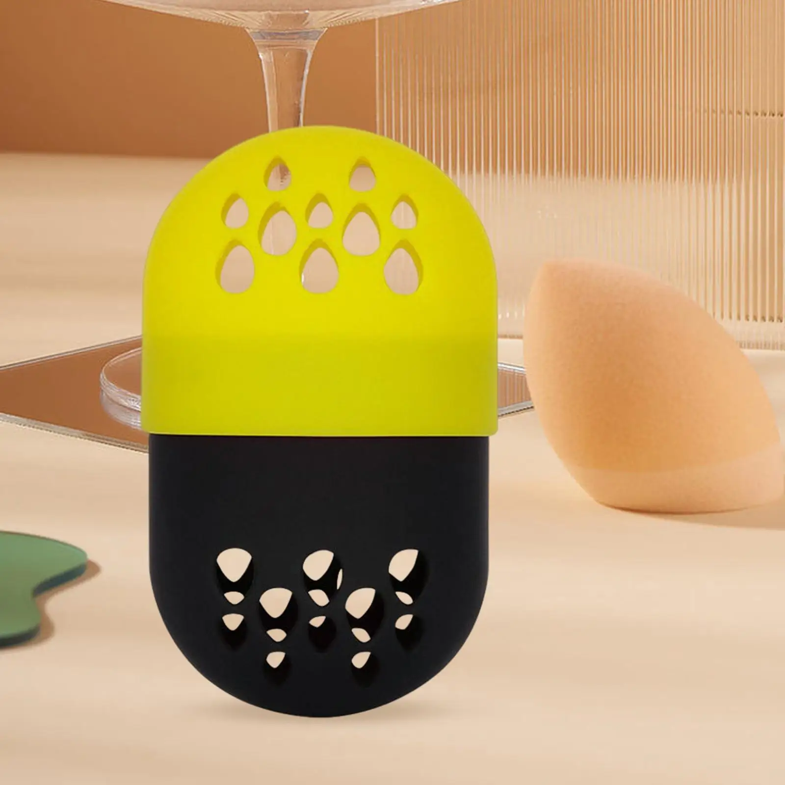 Portable Travel Makeup Sponge Holder Shatterproof Dustproof Silicone Make up Egg Storage Box Beauty Sponge Carrying Case
