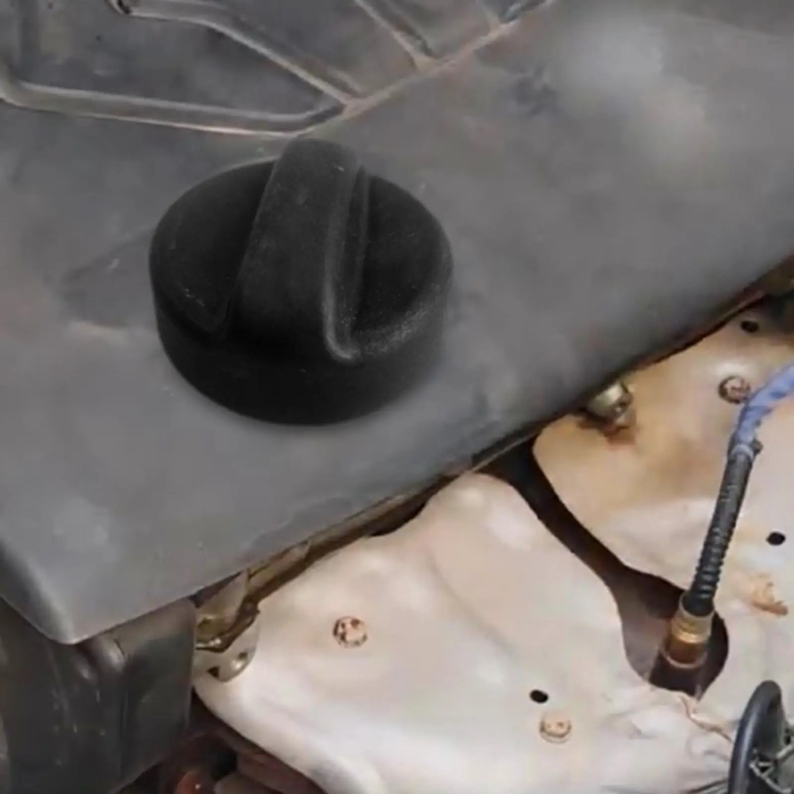 9670015080 Engine Oil Filler Cap for Peugeot 208 Direct Replaces Car