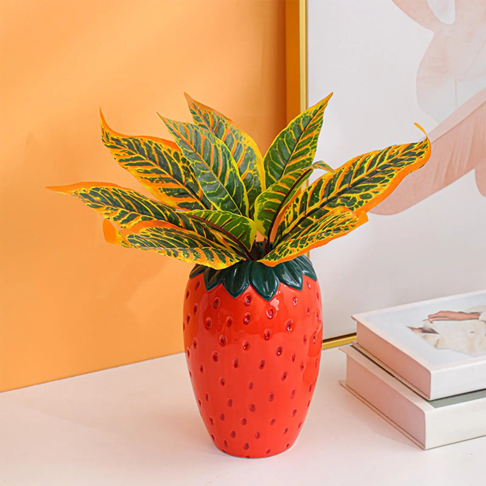Strawberry Shaped Flower Vase, Flower Arrangement Elegant Pencil Holder for Wedding Home