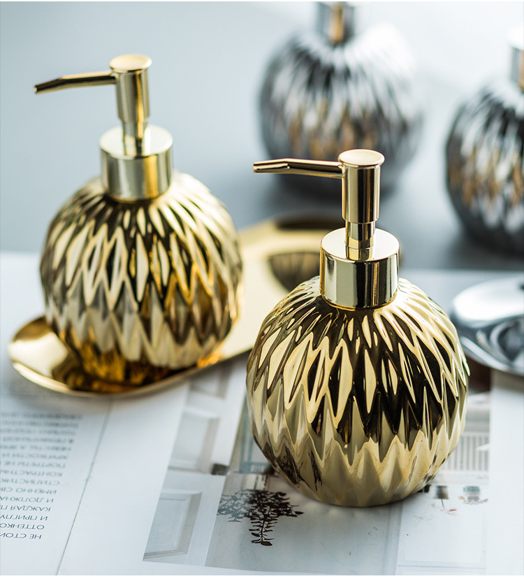 Luxo Gold Soap Dispenser com Press handle