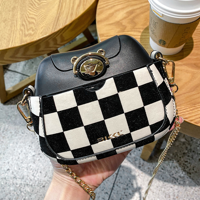 Bag Water Bottle Cup High-Value Girls Messenger Can Carry Cup Portable Design Plastic Straw Water Bottle