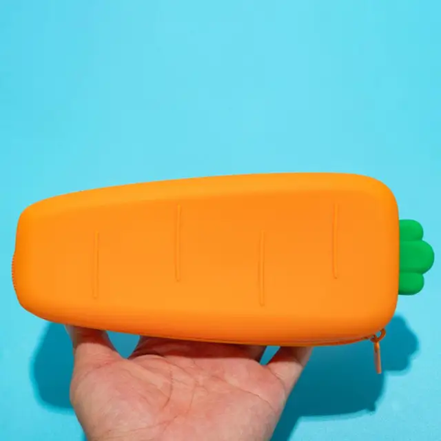 Cute Carrot Shapes Silicone Pop it Pouch Case (without keychain)