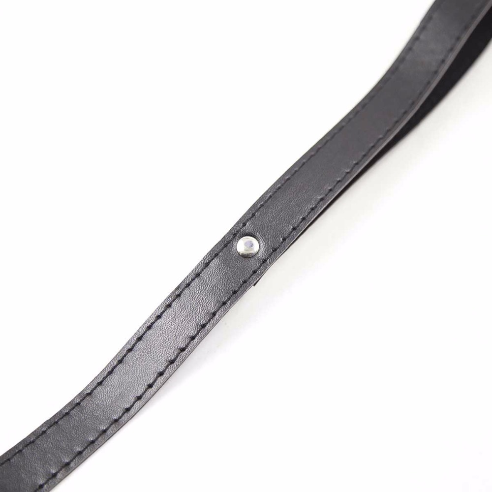 Collier et laisse bdsm pour couples jeu bondage cuir rose_voghion.com