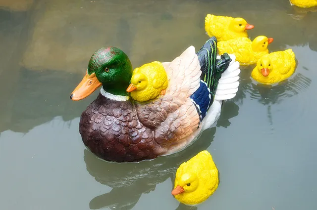 Cute Resin Floating Duck Statue Outdoor Pond Fish Tank Decorative Animal  Swimming Wild Ducks Sculpture For Garden Decor Ornament
